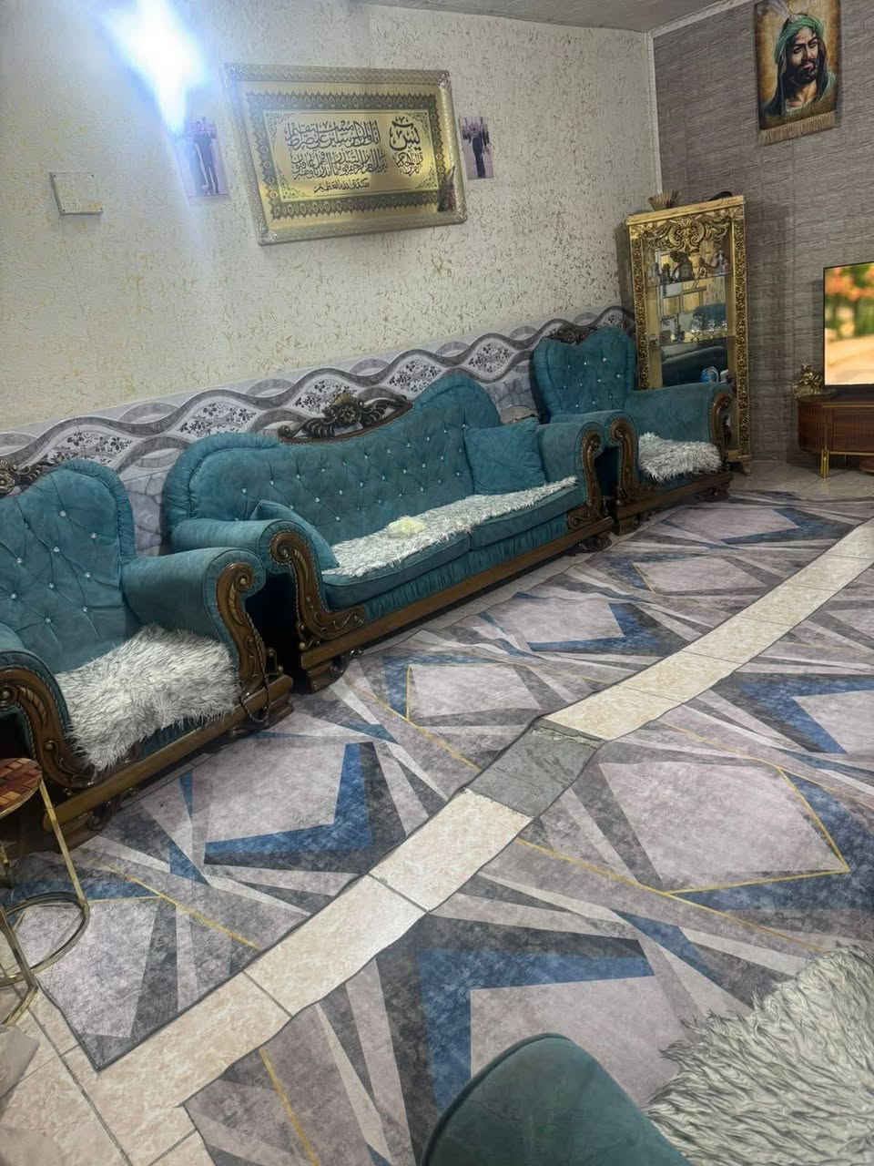 بيت للبيع في حي أور (قرب حسينية المصطفى)
​المساحة: 125 متر مربع.
​الأبعاد: الواجهة 6 م (وشوية) × النزال 20 م.
​حالة البيت: بناء قديم لكن (نظيف وقابل للسكن الفوري).
​عرض الشارع: 6 إلى 7 متر.
​الملكية: طابو صرف (ملك صرف، ليس ورثة).
​السعر: 225 مليون دينار (قابل للتفاوض البسيط).
​📍 الموقع: حي أور - موقع مميز وقريب من حسينية المصطفى وكافة الخدمات.
​(مكلفة بالنشر)  رقم صاحب البيت ادزة الك بالخاص


**إذا كنت صاحب هذا الإعلان وتريد حذفه لأي سبب، رجاءا أرسل رسالة إلى الدعم الفني**