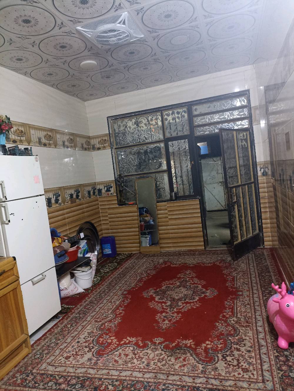اسلام عليكم بيت مساحه ١٥٠طابو صرف بناحيت الوحده المعمل بناء حديث جاهز من كلشي وحتلو تريد الاثاث هم عادي نبيعلك وياه بس جيب  هديماتك وفليساتك الي نايم عليهن وتعال  السعر 67 مليون والتفاصيل كله كدامك   *********** اتصل  ***********  وتساب 