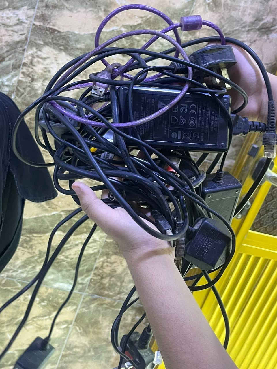 جهاز كاشير للبيع العنوان البصرة القبلة مكلف بنشر مال تحديد الأسعار جهاز كاشير رقم الهاتف ***********
