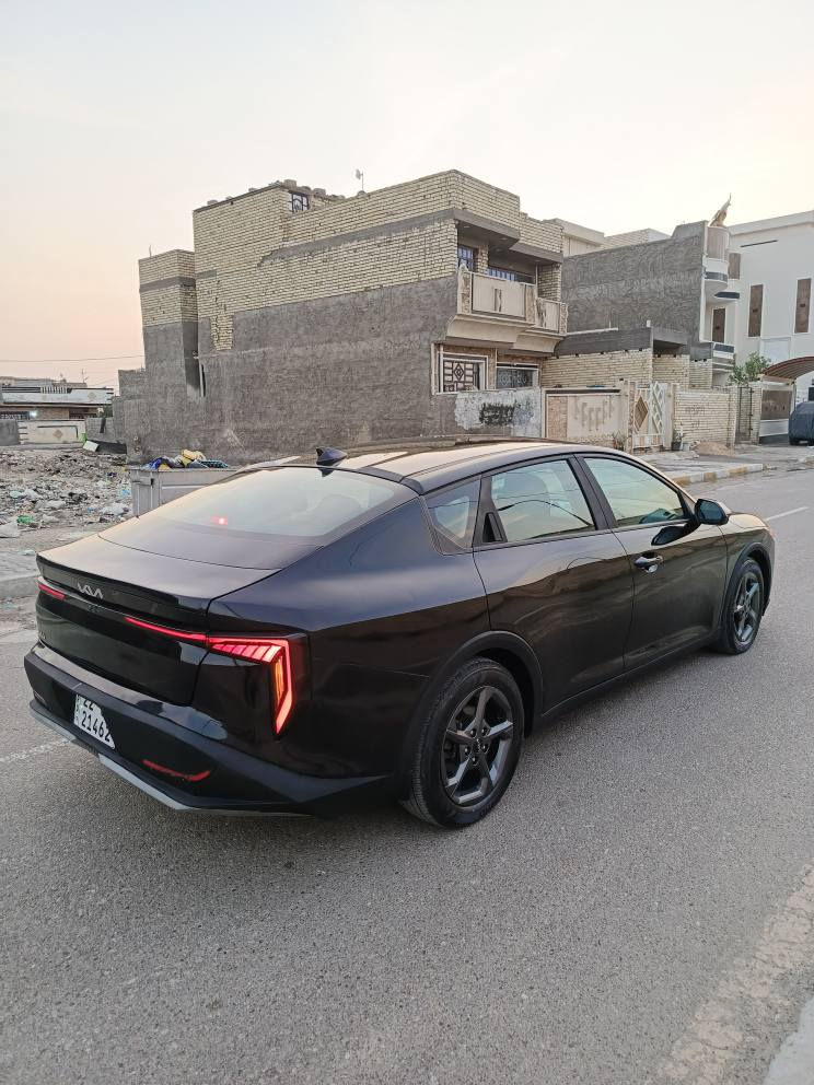 للبيع K4 موديل/ 2025/ دخول جديد 
ترقيم جديد اربيل بئسمي/ وارد امريكي 
حادث خفيف بدون تبديل ليبل واحد
بدون ايرباك بدون دواخل قبغ جنطه صبغ 
ونص جاملغ خلفي صبغ فقط والباقي مكفول شرط الفحص بجم ابلادي شركه 
السياره ماشيه مشي امريكى 9000 فقط 
حجر البيئه رادارات كله ابلادي 
السياره جاهزه وجديده اي نقص مابيه 
-----------------------------------------------------
فول مواصفات عدا الفتحه وجلد
داخل السياره لونين/ محرك 2000 دوش
لمعرفة السعر وباقي اتفاصيل اتصل 📱 
هاتف متوفر وتساب كورك اثير 
***********// *********** بغداد, العراق
