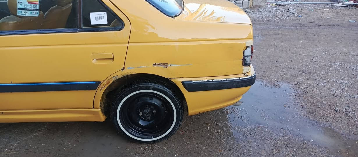 السلام عليكم 
بيجو بارس 2015 بغداد 
تخم تاير جديد خط ابيض
تبريد شغال 
حداديه جديدة
كير ومحرك فرنسي 
سنوية بشهر السابع تسقط 
بيهه طخات كما موضح بالصور 
والسيارة جاهزة من كلشي بس ناقصهة باتري لأن البيهه نص عمر 
عنواني بغداد الشعلة 
رايدهه ب33 وبيهه مجال للشراي 
للاتصال *********** 
شراي خابر وتدلل
