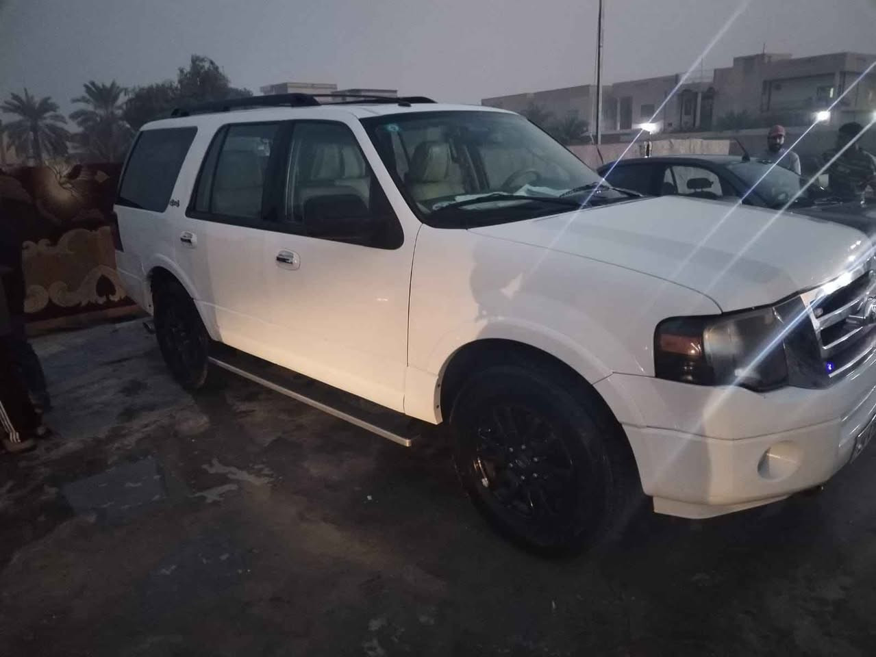 فورد إكسبيديشن ٢٠١٣ كفالة عامة رقم بصره جديد العنوان البصرة قضاء المدينة هـ ***********
السعر 180 غير متواجد على الإنترنت. البصرة, العراق
