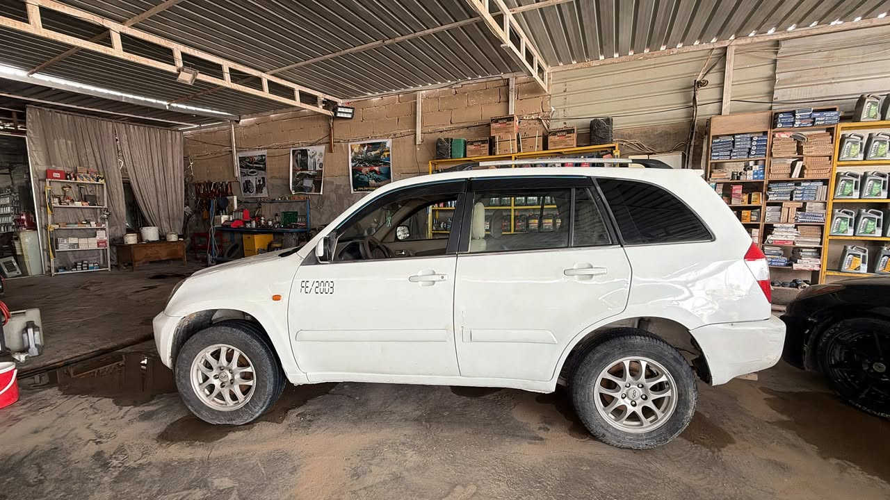 السلام عليكم
تيكو موديل 2011
كير ميكانيكي
مكينه خير من لله
حداديه جديده
جاهزه سياره 
بيه صبغ شويه بالبنيد. وبالدواير الخلفيه وتلكيط خياس يعني مكانات صبغ  واضحه 
رقم بابل 
السعر 45 وبيه مجال بسيط
مكاني بابل***********
