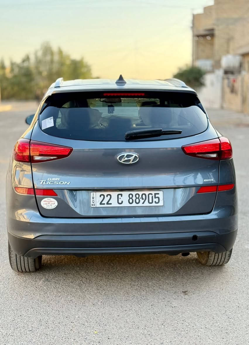 #توسان (2021)
فول عدا الفتحه
وارد أمريكي حادثها جاملغ فقط 
سيارة نظيفة وجاهزه من كلشي
بصمة تشغيل
مكينة 2000
شاشة 
كامرة خلفية
كرسي كهرباء
كشنات تدفئه تبريد 
رادار توقف ذاتي 
تحديد مسار 
فورويل درايف 
سايد بريك دكمه 
داخل ابيض
اوتو هولد 
رادار امامي 
3 انضمة قياده  
شاشه كبيره وكامره دوار 
قطعتين تبريد 
تحكمات ستيرن 
وبيها بعد مواصفات 
مكاني بغداد الرصافه  
رقم اربيل جديد وبسمي تحويل وكاله ثانيوم 
#السعر ورقه 163 وبيها مجال 
#للاستفسار ***********
