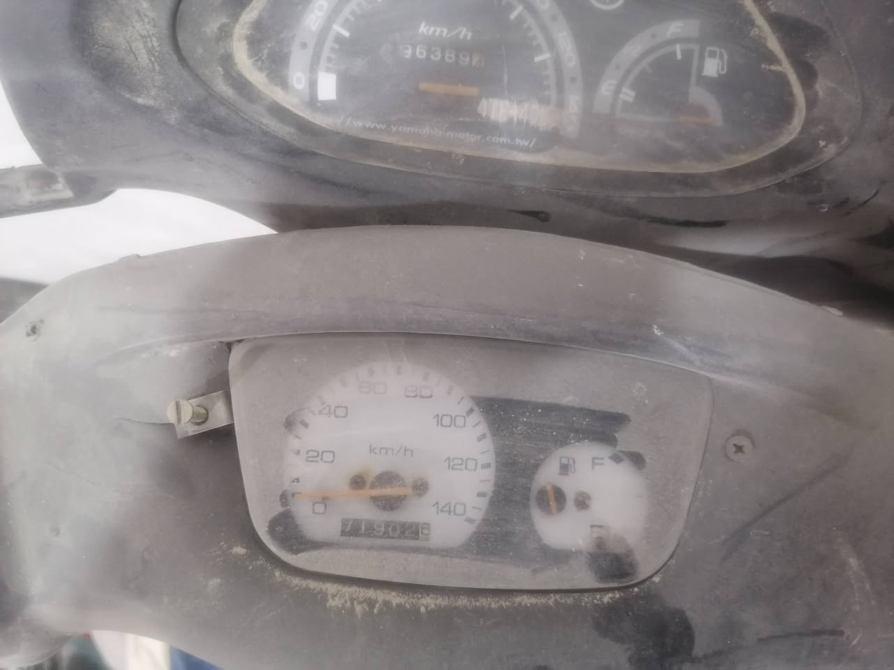 غراض فراشه القطعه ١٠ الف المكان نجف الرقم ***********
