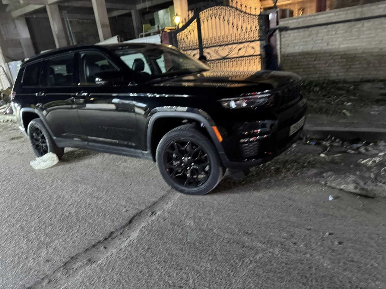 ياالله

السلام عليكم جيب كراند شيروكي2023 وارد امريكي 

2023 JEEP GRAND CHEROKEE, L LAREDO X 4X4

المسافة المقطوعة : 51 الف ميل 

         حجم المكينه : 3.6    V6

الضرر :سرقه بيبان جاملغات بنيد صندوك  و مشحونات للعراق و شاحنين السياره يعني القطع فقط مفتوحه و مشدوده  نفسهن 

                   الايرباك : سليم مطاك ولا ايرباك   

#مواصفاتها لمتدد

1.شاشه

2.بنوراما

3.كشنات جلد

4.كشنات كهرباء 

5.ويل كب

6.رادار امامي

7.لايتات زنون 

8.هيتر بالاستيرن 

9.بكلايت لد

10.حساسات خلفيه 

11.تشغيل عن بعد

12.اشاير بالمري 

13.بصمة ابواب

14.هندبريك بصمه

15.رادارات 360

16.كامرا خلفيه

17.هيترات بالكشنات

18.قطعتين تبريد

19.سبعه راكب  

20.بصمه

#السعر : 285 مرقم بغداد وبيها مجال   

تفاصيل اكثر هذا رقمي *********** تحياتي 

مكاني بغداد حي الجهاد
