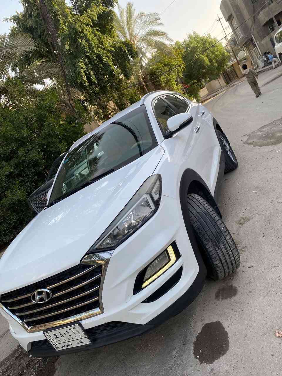 السلام عليكم للبيع توكسان2020 خليجي فقط بنيد صبغ لا دواخل ولا تبديل سياره جديده لوك وكفاله رقم بغداد ابسمي  ماشيه99 الف مكاني بغداد الغراليه السعر 193 هاتف ***********
