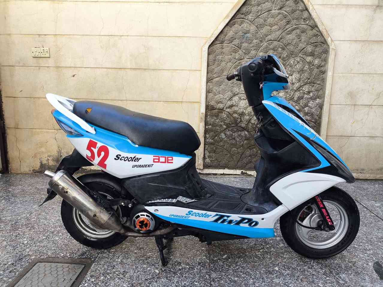 ماكس مضلع ياباني
مكفولة كفالة عامه 
ماصارله هواي من طلعت من الرمبه
بيه تزويد 
صالنصه
كلجات 
وكفر رياضي 
دراجه تخبل  تراي وين ميعجبك الدراجه كفاله شغاله سلف وهندر بس باتريه ضعيف
السعر 750 بيه مجال بسيط للشراي 
رقم الهاتف للتواصل/***********
مكاني حله مركز
