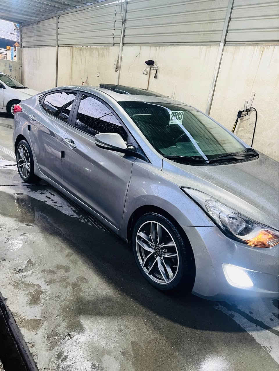 ئه لنترا DUBAIمؤديل 2013قه پات مواسفات گيرو مه كينه بن شه رت هه مو گياني به شه رت 
شوين. سؤران
ژم .*********** شمشمل, السليمانية
