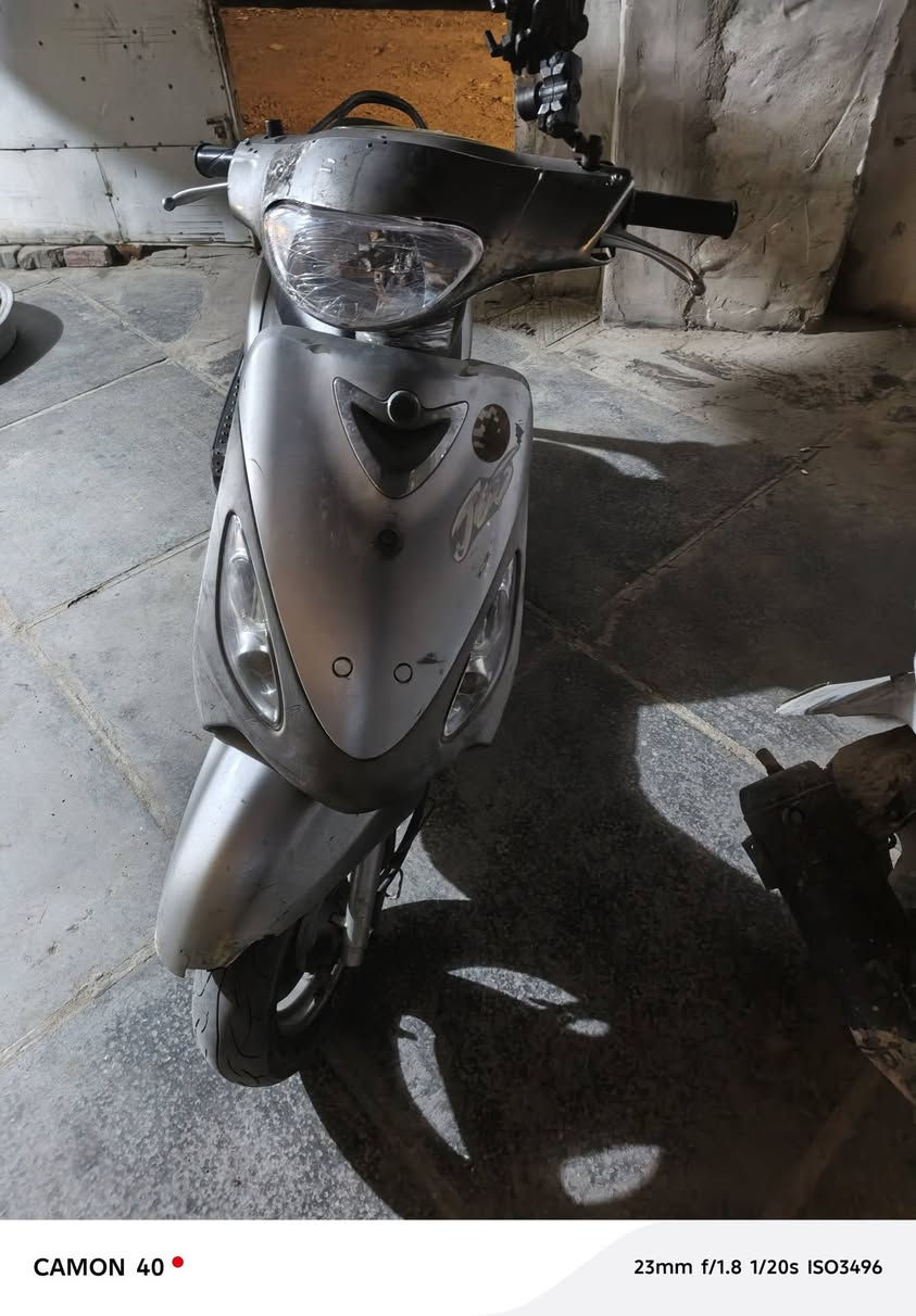 سلام عليكم ماكس قجمه نضيفه ما مفتوحة للبيع السعر 650 وبيها مجال
***********
