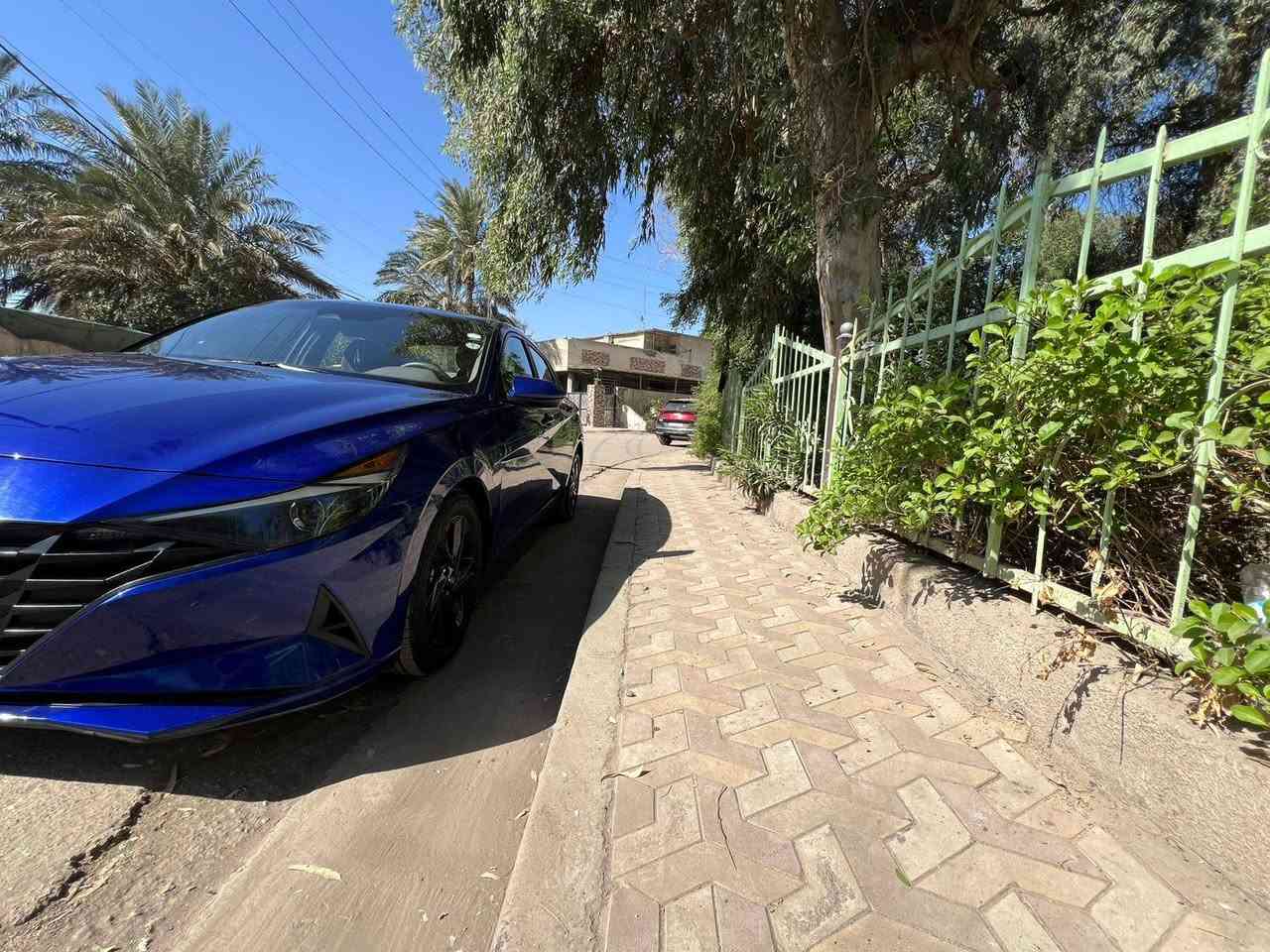 السلام عليكم 
هونداي النترا 2022للبيع 
بصمه تشغيل 
بصمه ابواب 
رادار امامي وخلفي وجانبي 
نقطه عمياء بالمرايات 
تحكم ستيرن 
شاشه ابل كاربلي 
كامرة خلفية دواره 
تشغيل عن بعد شحن واير ليس 
تحديد مسار 
تحديد سرعه 
مانع انزلاق 
بريك دسك نضام abs
صندوق ذكي 
السيارة ماشيه ٢٠ الى ٢١
مكينه 2000دوش 
السياره حادثهه بين الباب والجاملغ بجم كبس قطعتين صبغ فقط والسونار يحكم 
للاستفسار الاتصال على الرقم ***********
سعر153
