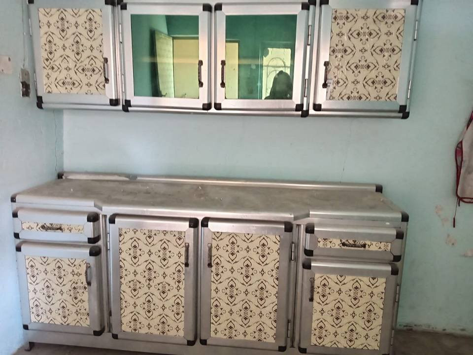 للبيع كاونتر هو والملحق المنيوم درجه اولى اربعة ابواب عرضه ثلاث امتار تسكام مع سنكي ثلاث ابواب .العنوان النجف حي الجمعية قرب شارع الوائلي السعر 300 النجف, العراق


**إذا كنت صاحب هذا الإعلان وتريد حذفه لأي سبب، رجاءا أرسل رسالة إلى الدعم الفني**