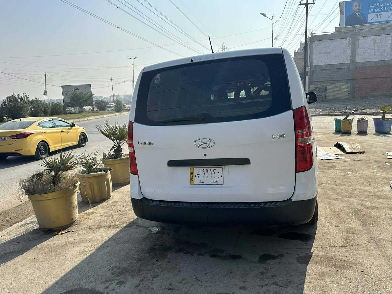 سيارة ستاركس فان موديل 2018 رقم بغداد ب اسمي جاهزة للاخير ونضيفة مكاني بغداد  السعر 155 بيها ملاحظات بسيطه 
***********
