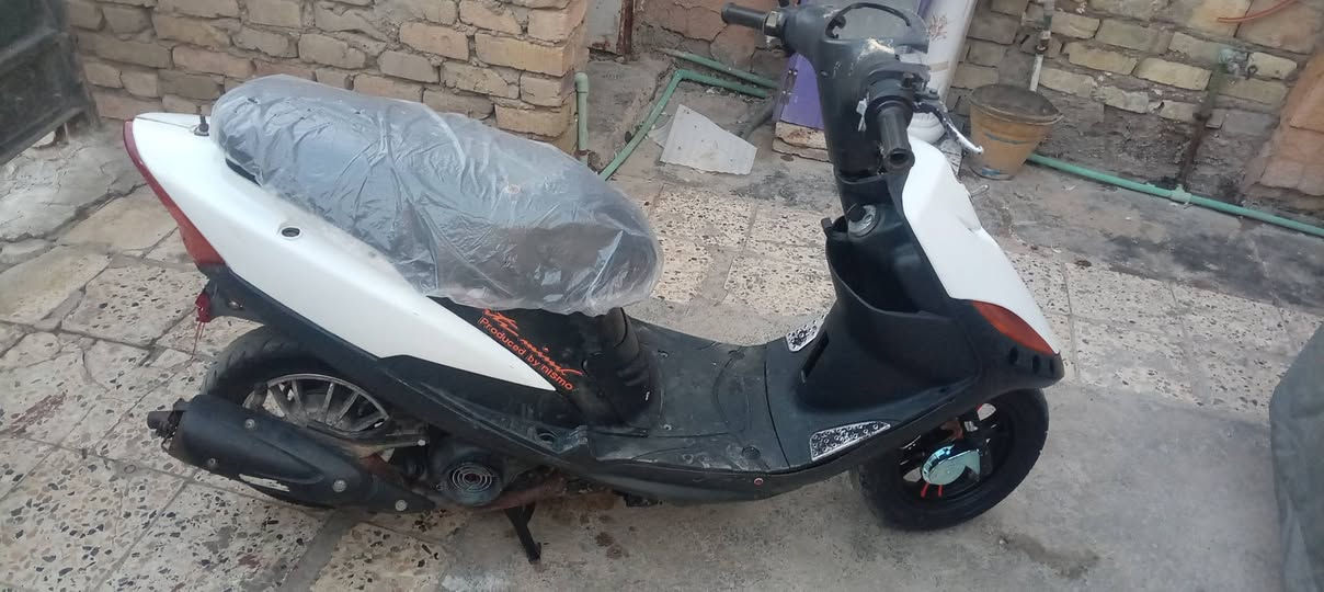 سلام عليكم دراجه ماكس اعدله
49 مفتوح مره وحد بس ولفات صوت لمكينه ناعم كلش

 كلشي شغال كهرباياته شغال سلف 55 شغال وهندر شغال دراجه بيه شغله وحده عوزه بس خرز 

كابريتر بلادي  دراجه مديل2004

سعر 450 وبيه مجال مكاني كوت فلاحيه  خاص او تصال عل رقم ‭***********

  وشكرآ💞
