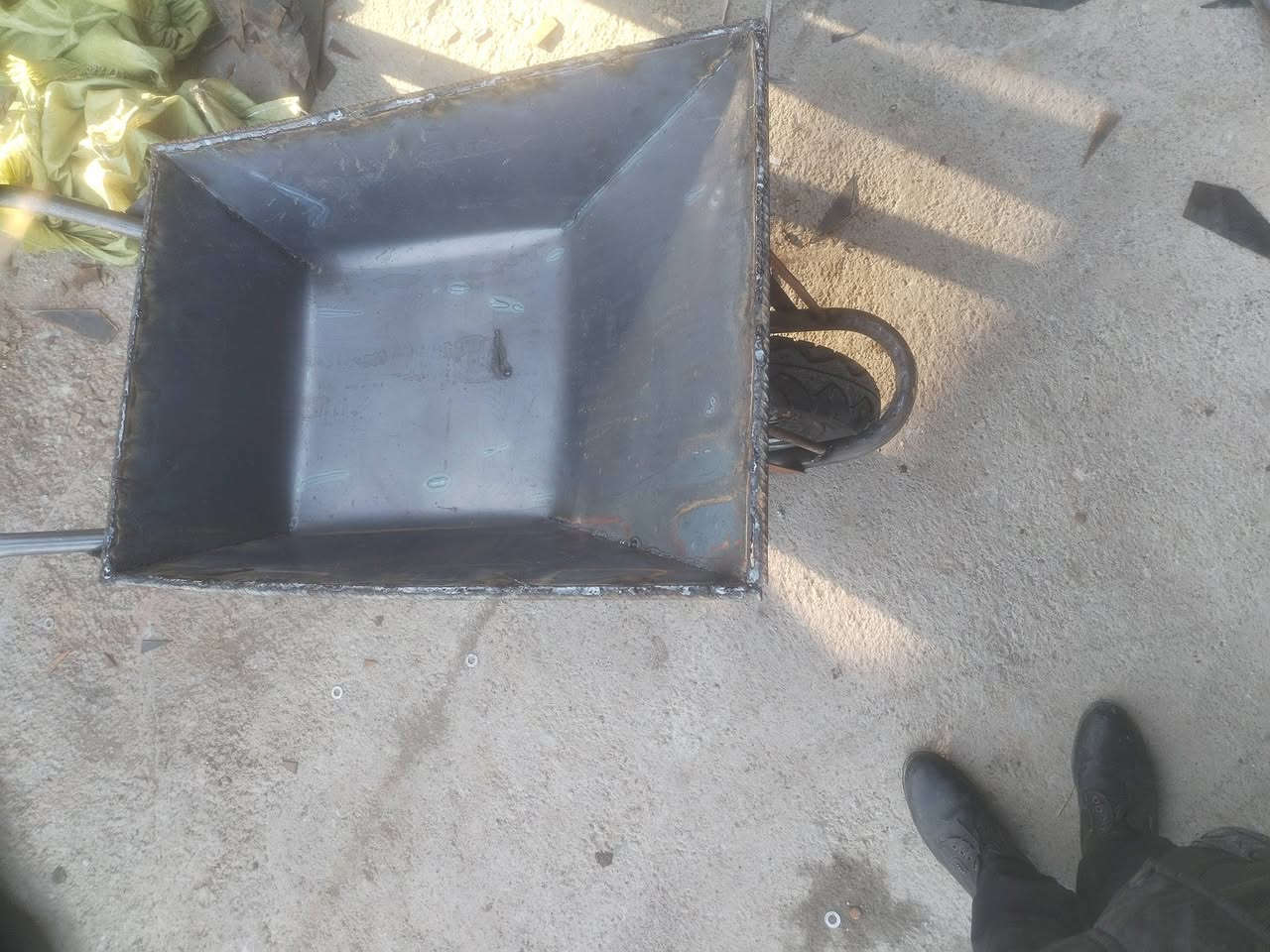 عربة تراب حدادي استند ٢م تاير ياباني مال دراجة ابراكيتات رجل شخاطة ٢م الشاصي ٣م السعر ٦٠ الف


**إذا كنت صاحب هذا الإعلان وتريد حذفه لأي سبب، رجاءا أرسل رسالة إلى الدعم الفني**