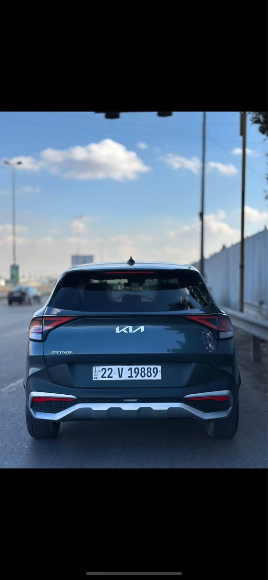 السلام عليكم كيا سبورتج 2023. 
لون رصاصي
رقم أربيل الجديد 

الشكل الجديد حجم الكبير لارج محرك 2500 
حادث جاملغ  واحد صبغ فقط 
بدون دواخل سياره جديده 
ماشيه 130مايل مشي امريكا 
بدوايرباك  
المواصفات

دشبول متغير الالوان الكتروني

تحكم ستيرن جهتين

كامرة دوارة 

شاشة كبيرة ايباد 

عداد دجتل

اوتو ستوب

تبريد قطعتين 

مثبت سرعة

وضعيات قيادة 

رادار

لد نهاري

تحديد مسار

هند بريك بصمة

اوتو هولد

مانع انزلاق
هيتر كشن 

مكان السيارة بغداد زيونه 
للتواصل ***********

السعر 187$$$قفل قفل بغداد, العراق
