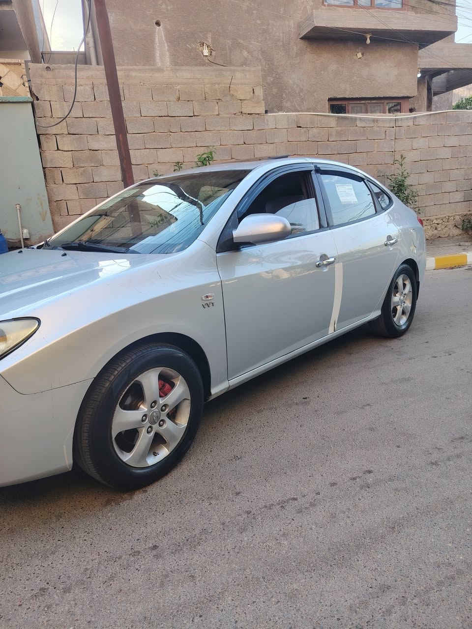 سلام عليكم البيع او مراوس حسب القناعه 

افانتي 2008  خليجي 

فول موصفات بيانو فتحه مري شفط 
كشنات تدفئه 

محرك 1600دكشن عالي 
كير محرك مكفولات 

تخم تاير جديد 

ويل 16

سياره رقم أنبار تحويل مباشر 

بيه 4قطع صبغ بدون دواخل
سونار موجود بل منشور 

السعر 88 وبيها مجال بسيط
مكان سياره الانبار قضاء هيت
 الاتصال
 *********** او ***********

