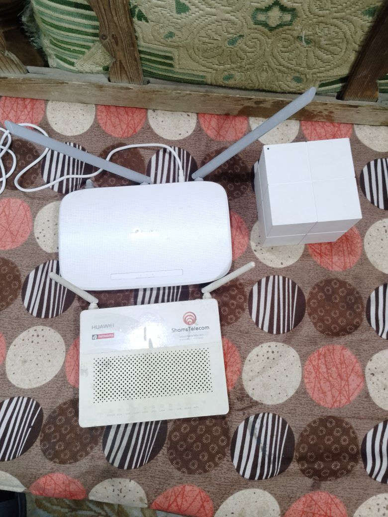 راوتر عدد 2 للبيع مكاني بعقوبه اتصل ***********
