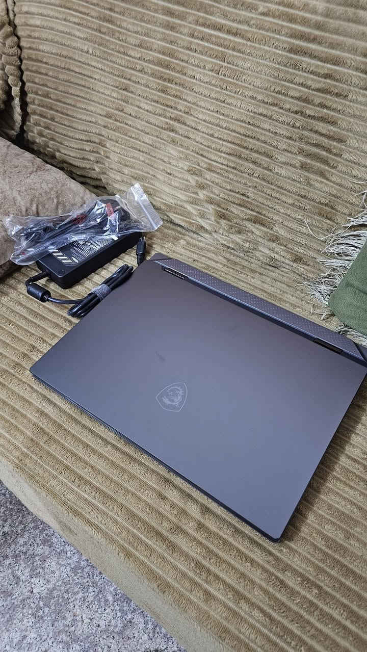 السلام عليكم
لابتوب مستخدم نظيف استخدام اقل الشهرين 

GPU: RTX 5070 Ti 12 GB
CPU: RYZEN 9 9950 HX 16-CORE
RAM: 32GB DDR5 (16GB x 2) Up to DDR5-5600
STORAGE: SAMSUNG 1TB SSD NVMe M.2, 4.0x4 NVMe
Display: 18” 2K QHD+ (2560x1600), 240Hz, IPS-Level Anti-Glare 100% DCI-P3
كامل الملحقات شاحنه+ الكارتونه

سعر 3 ملايين قفل
موجود توصيل كل العراق


**إذا كنت صاحب هذا الإعلان وتريد حذفه لأي سبب، رجاءا أرسل رسالة إلى الدعم الفني**