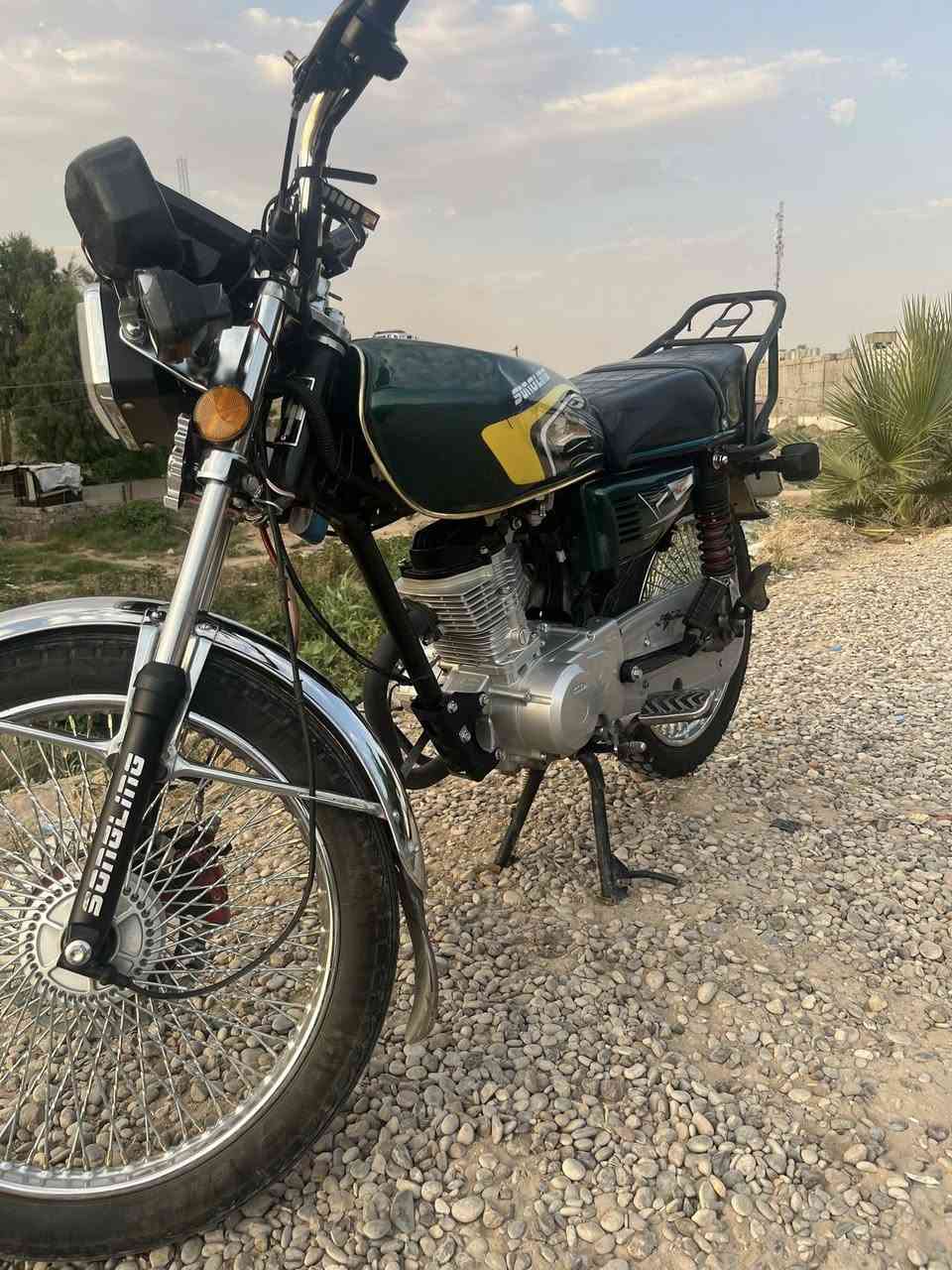 السلام عليكم دراجه للبيع محرك ١٢٥ موديل ٢٠٢٦  نضافه فول مابيها اي نقص فقط شاشه محتركه الباقي كفاله سعر ٦٨٠ وبي مجال قليل مكاني ديالى جلولاء للاستفسار ***********
