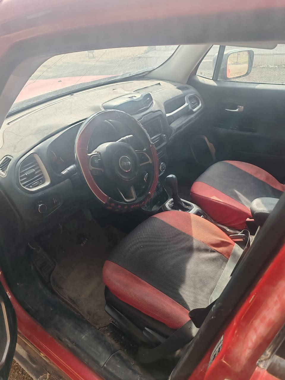 جيب موديل 2016 بسعر مناسب
للبيع كير مكينه كله جديد راعيه متوفي 
السعر 85 ابيع هل موجود بيه عطل كهربائي 
تشتغل السياره
***********
