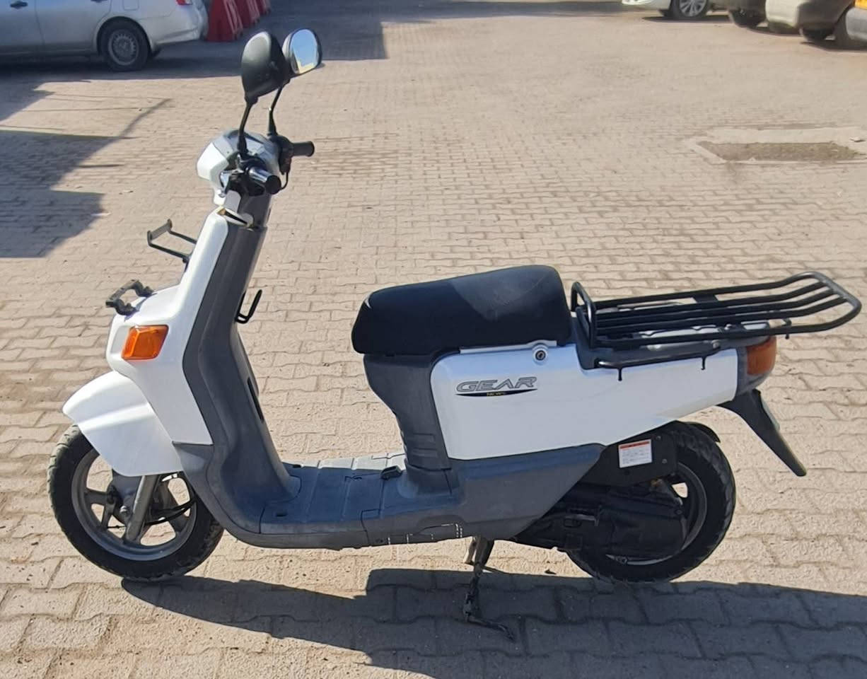 سلام عليكم دراجه بيكم فحل مال رمبه صار شهرين من نازله دراجه نضافه ١٠٠ بل ١٠٠ محرك ناعم اخرس برغي ممفتوح جيب فيتر يفحصلك بيه أوراقه كامله شلعه ومعدل فول سلف وهندر اشاير عالي وناصي كيج بانزين شغال  قفل ستيرن دراجه كله شغاله السعر ٤٥٠ مكاني مدينه الصدر الشراي يتصل ***********
