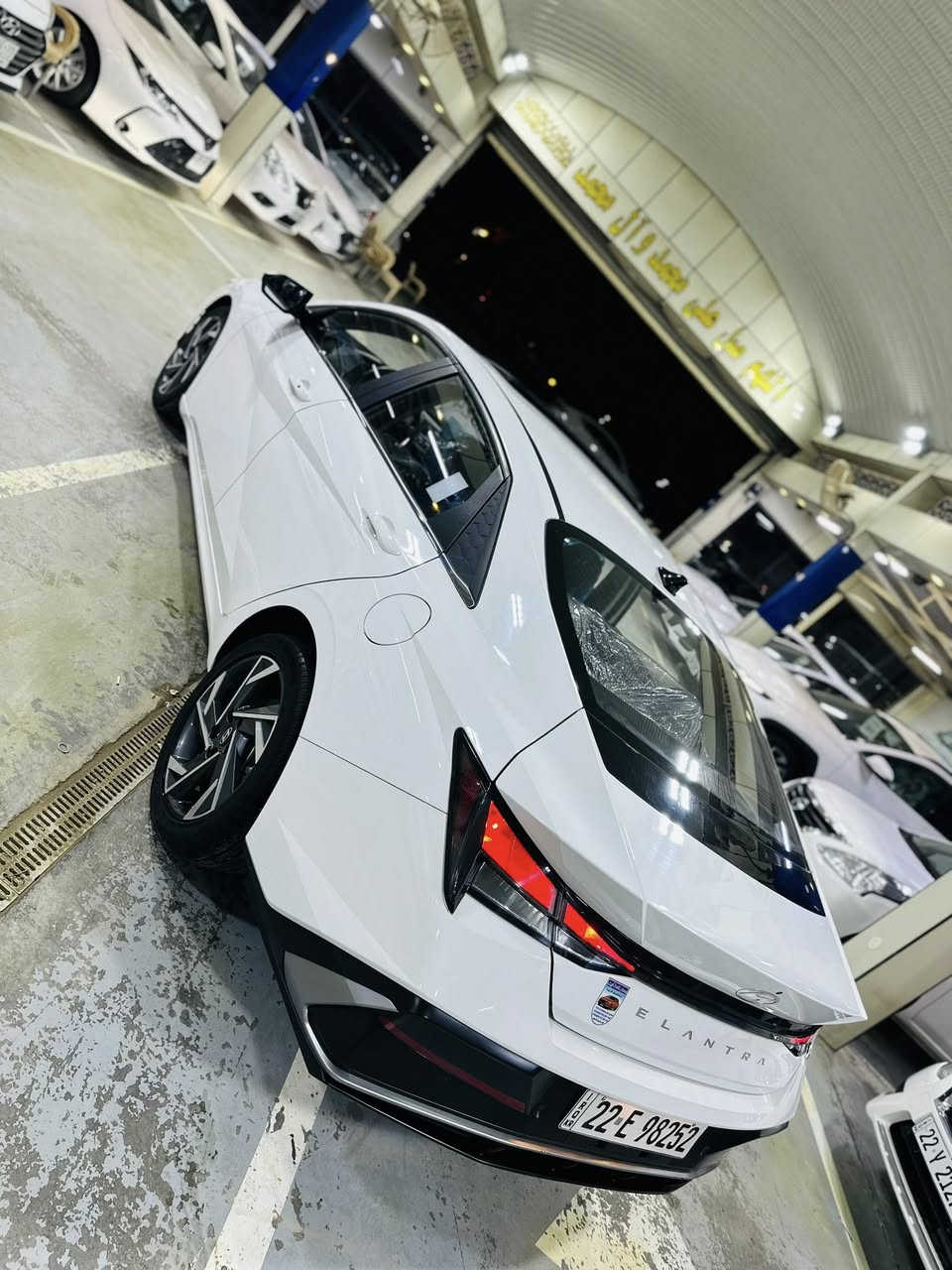 معرض قلعه اربيل،،،.           بابل طريق حله نجف. 

تحطيم الأسعار.             . السعر 144

النترا.    2024     رقم أربيل       ماشيه10
    
المواصفات فوووول      .      محرك 1500 دبل نوزل دوش 
شاشه ديجتال 
بصمه                            جام عل ريمونت اوتو 
كشنات جلد 
هند بريك بصمه         تحويل.  اووكاله
اوتو هولد                  
فتحه سقف                   
محرك 1500دبل نوزل                            
حساس لايت 
حساس خلفي بلادي 
حساس أمامي بلادي 
تبريد قطعتين
كاميرا خلفيه بلادي 
جي بي اس
نضام تشغيل الكاميرات 
شاشه  كبيره اصلي ابل كار بلي 
نضام ترحيب مري شفط
نضام مود درايف إيكو وسبورت و عادي
تحكم ستيرن فول 
ويل كب كروم حجم 17
لد امامي نهاري
 شباك نيكل
مانع انزلاق
مانع انحدار 
لايت عدسات زنون 
ايرباكات
جهاز موازنه ABS

للاستفسار الاتصال السيارة 

*********** مصطفى المسافر
*********** مقتدى المسافر
***********  احمد المسافر
