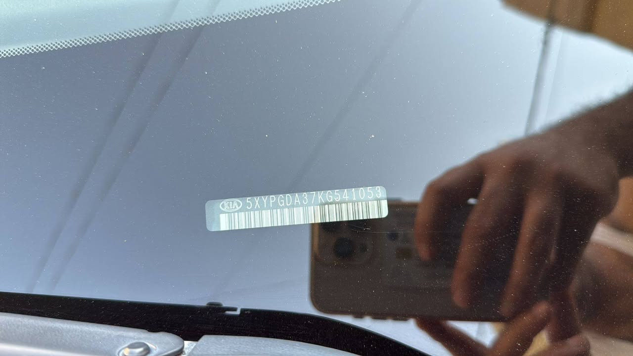 سورنتو 2019وارد أمريكي بيه بنيد تبديل بدون أي داخل صور الحادث بلمنشور 
محرك 4سلندر 2400 ما مفتوح 
7راكب 
رقم كربلاء باسمي       السعر 167$
مكاني كربلاء 
للاستفسار اتصل ‭0773 242 2140‬
