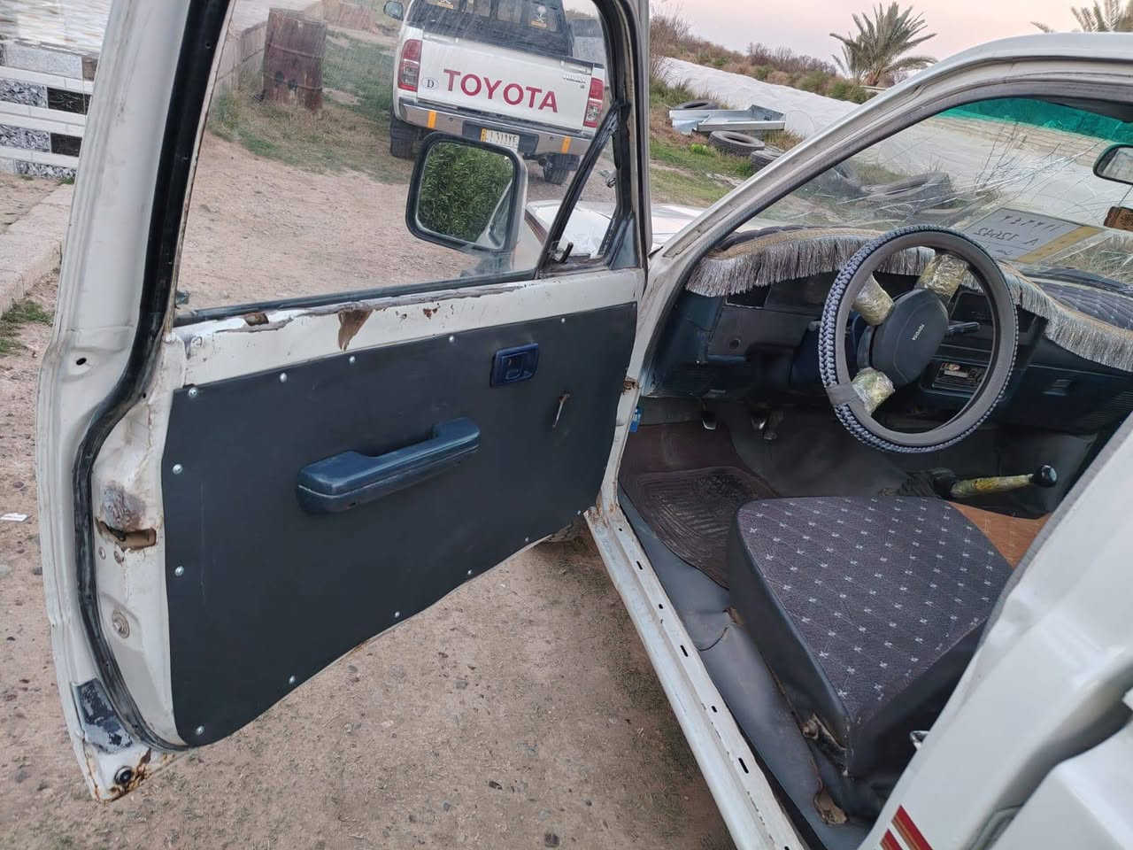 السلام وعليكم
بيكم للبيع موديل 91 رقم ديالى انكليزي 
صبغ عام جمالية السعر 52 بي مجال المكان الضلوعية 
***********
ملاحظة اني مكلف بالنشر
