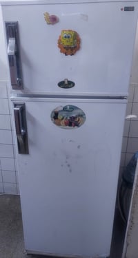 ثلاجة نظيفه  175 وبي مجال هذا رقمي 07831841285