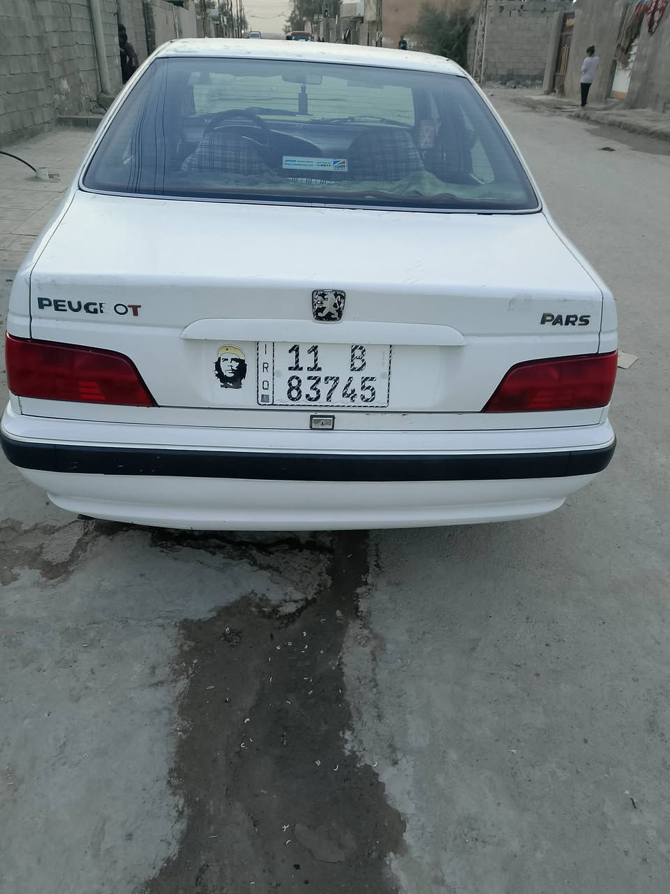 بيجو باص خصوصي بغداد بسمي تحويل ثاني يوم موديل 2011 مكفوله ماعده البنيد طاير السعر 48 وبيهه مجال مكان السياره بغداد حي النصر هاتف ***********
