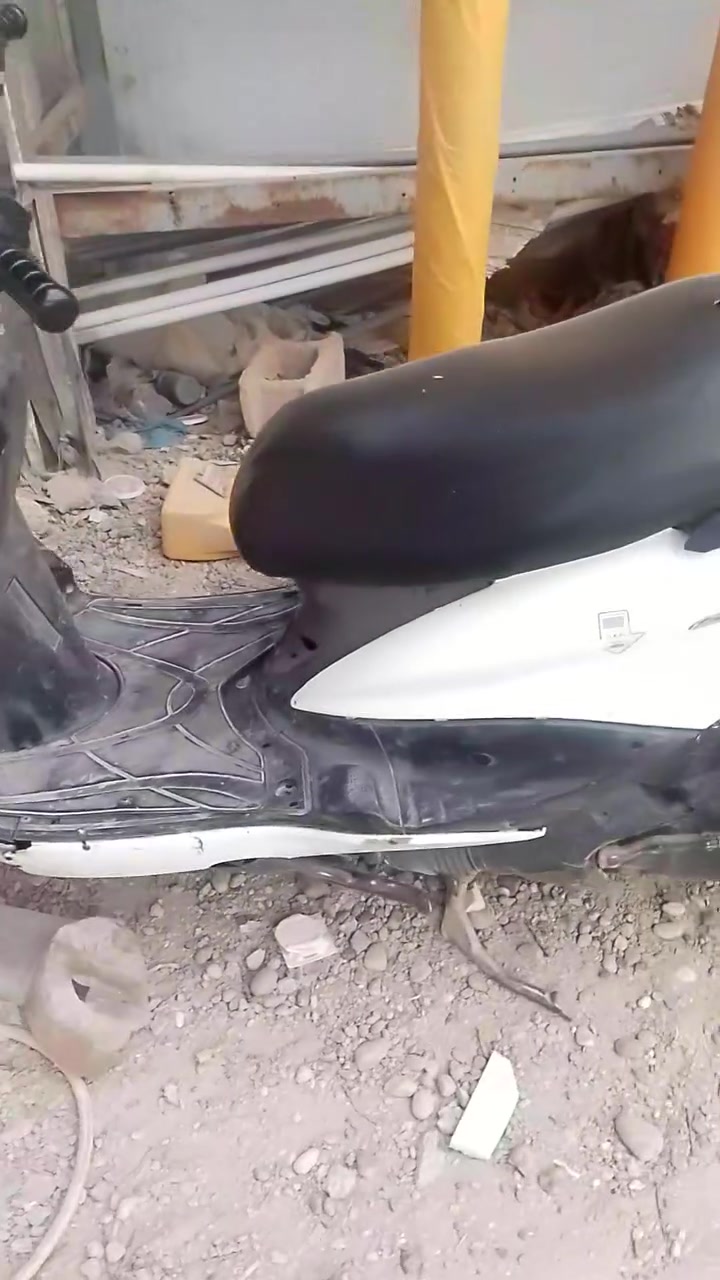 سلام عليكم دراجه سكنس دراجه جاهزه من كلشي 500 بيهه مجال حك جيه ***********
