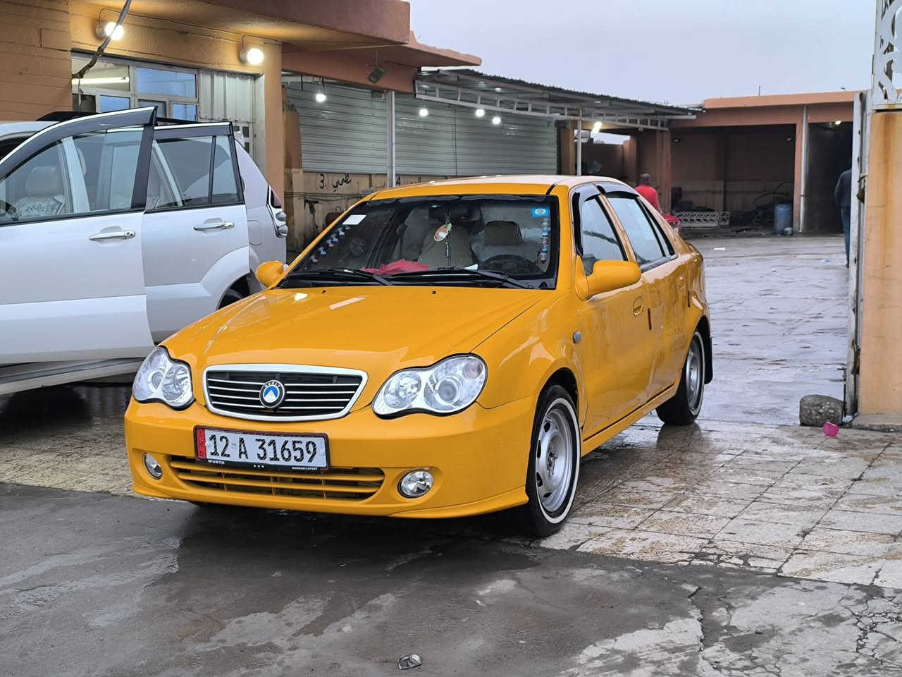 سي كي 2012
رقم نينوى دولي 

البائع هوا الشرعي 

قفل مركزي 

كابون بانزين

مكينه كورلا 

السياره نضيفه حيل ما تصرف عليها ألف دينار 

صبغ عام جماليه السعر 45
***********
