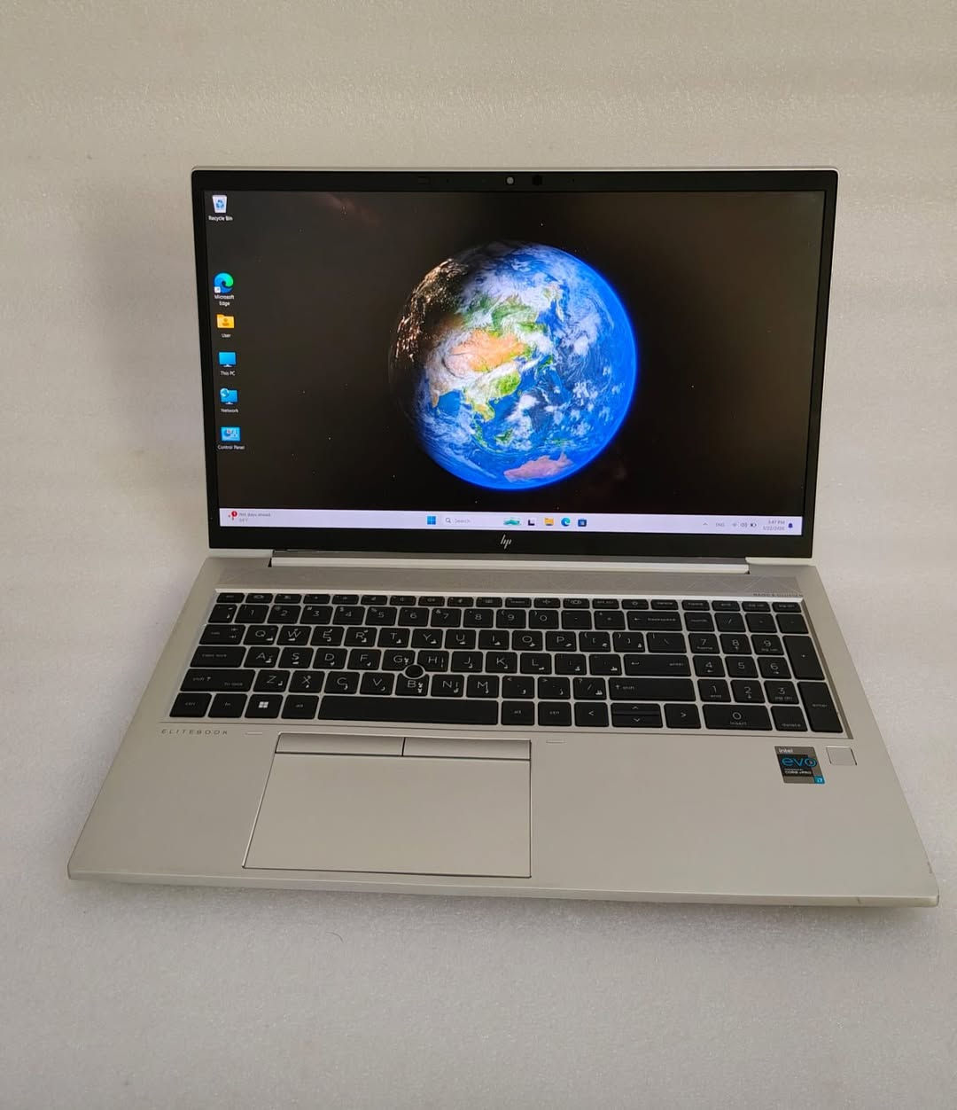 Hp core ايليت  بوك 850 g8
شاشة15
i7جيل11
رام16
Ssd512
السعر570الف مع توصيل


**إذا كنت صاحب هذا الإعلان وتريد حذفه لأي سبب، رجاءا أرسل رسالة إلى الدعم الفني**