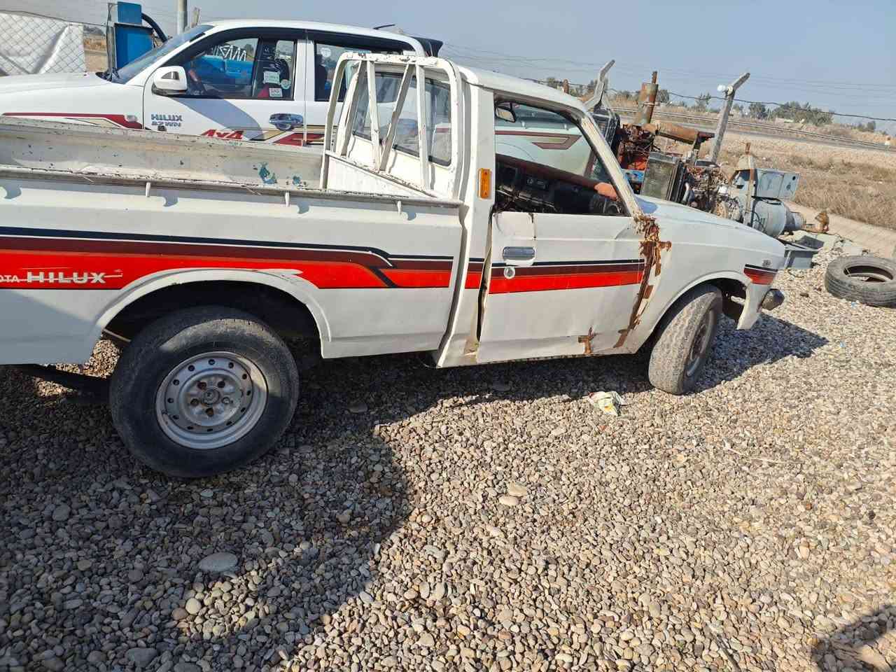 السلام عليكم   مكان ديالئ
(((((للمراوس فقط)))) 
بيكم تويوتا 
موديل 79 رقم نينوئ سنويه صاحبها موجود يحول 
بيها بس باب السكن يرادله شويه ترتيب ماتصرفلك 40 الف اقل عليه باقي كله مكفول وشغال مابيها عيب كير محرك كله مكفول
***********
