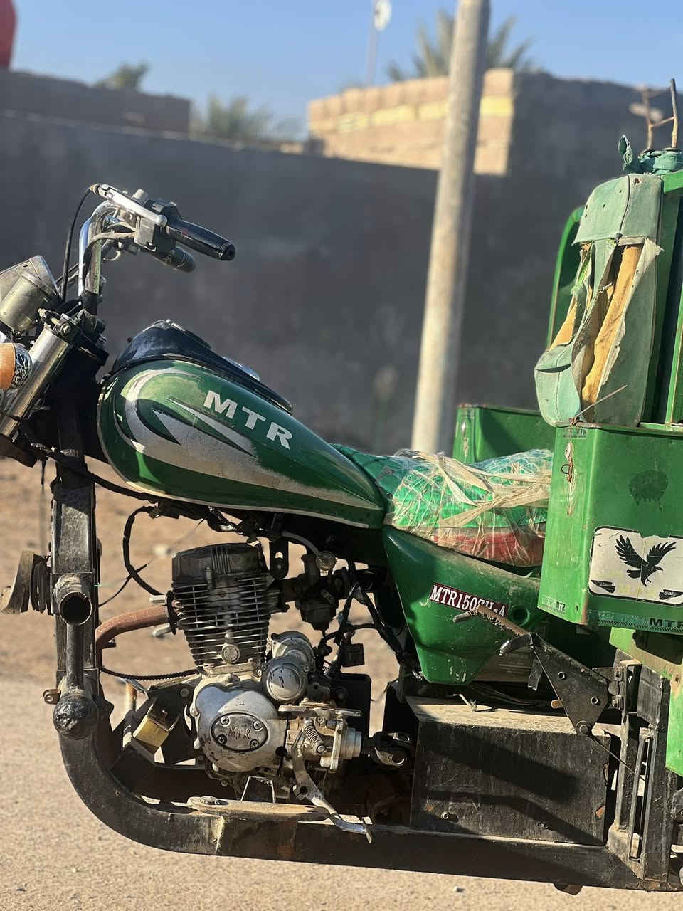 سلام عليكم من رخص صاحب الكروب  ستوته متيار ماناقصه ايشيء مديل 2015 اوراق ب واحد و300 وبيه مجال حك الجيه ***********
