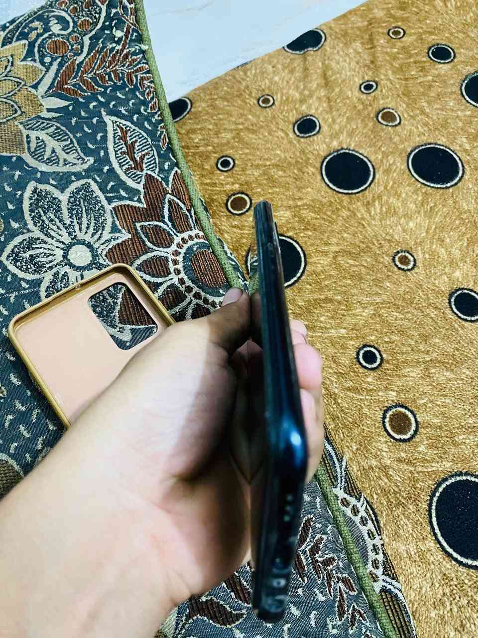 سلام عليكم جهاز OPPo A74  للبيع ذاكره 128 جهاز زين بي فطر بل شاشه مثل مموضح مابي شي من فوك بل لزكه بس لي بل طارف لا كسر بس ممثر لجهاز  شغال كلشي  مابي من كامره اتصال نت كله شغال لسعر 55 الف مكاني الرمادي جسر البفراج


**إذا كنت صاحب هذا الإعلان وتريد حذفه لأي سبب، رجاءا أرسل رسالة إلى الدعم الفني**