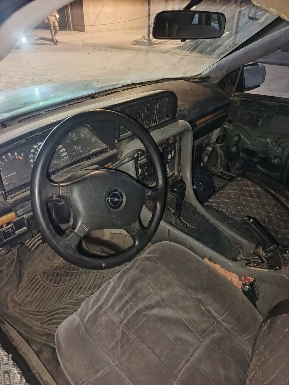 سلام عليكم سيناترو موديل 91 سنويه 2030 اتريد تحويل اتريد وكاله دفتر بانزين بيهه محرك يصرف كير كنترول عاطل بس بي طبه كهربايات شغاله مكان كركوك السعر 15 وبيهه مجال رقم ***********
