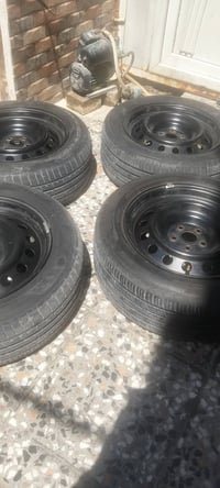 للبيع  تخم ويل حجم 16 مال كورلا موديل 20 نضيف مع تخم تاير نص عمري  الس...