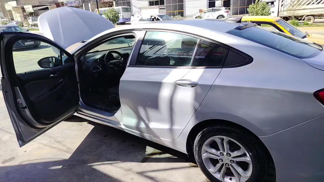 السلام عليكم ورحمة الله وبركاته شوفر كروز ١٩ للبيع رقم بابل السيارة حادثها من امريكا جاملغ عكس السايق وبنيد مبدل وبيها حادث بالعراق  باب خلف السايق رقم معوقين نهاية ال ٢٠٢٦ تصير حره السعر ١٠٠ وبيها مجال حك الجيه وباقي التفاصيل داخل الفيديو والصور للاتصال ***********
