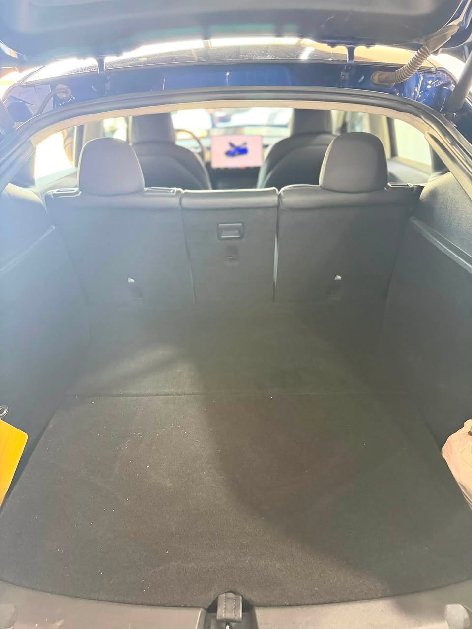 🚘 للبيع | Tesla Model Y Performance 2022 ⚡

🔹 الموديل: 2022
🔹 النسخة: Performance (دبل ماطور)
🔹 الممشى: 81,000 كم
🔹 اللون: أزرق
🔹 وارد
🔹 حالة البطارية جيدا جدآ
🔹تخم تايرات جديد
🔹صدر امامي خلفي ممتاز وعمرهن طويل

💰 السعر:23,500 دولار
بيها مجال بسيط
سيارة نظيفة وجاهزة، أداء رياضي وتسارع قوي، قيادة ممتعة مع تقنيات تسلا المعروفة.

📩 للاستفسار والمفاوضة، التواصل على الخاص.
***********
متوفر واتساب ورصيد
