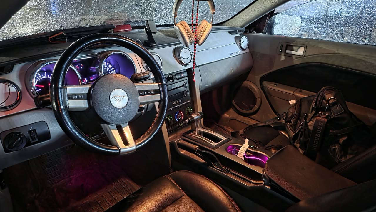 السلام عليكم للبيع موستنك من المميزات بلعراق بهيج موديل وهيج نضافه سياره موديل 2009 بريم يوم سبع الوان سياره جديده بمعنه الكلمه مستعجل ع بيع سعر 62  وبيها مجال بسيط عنوان بغداد رقمي
***********
