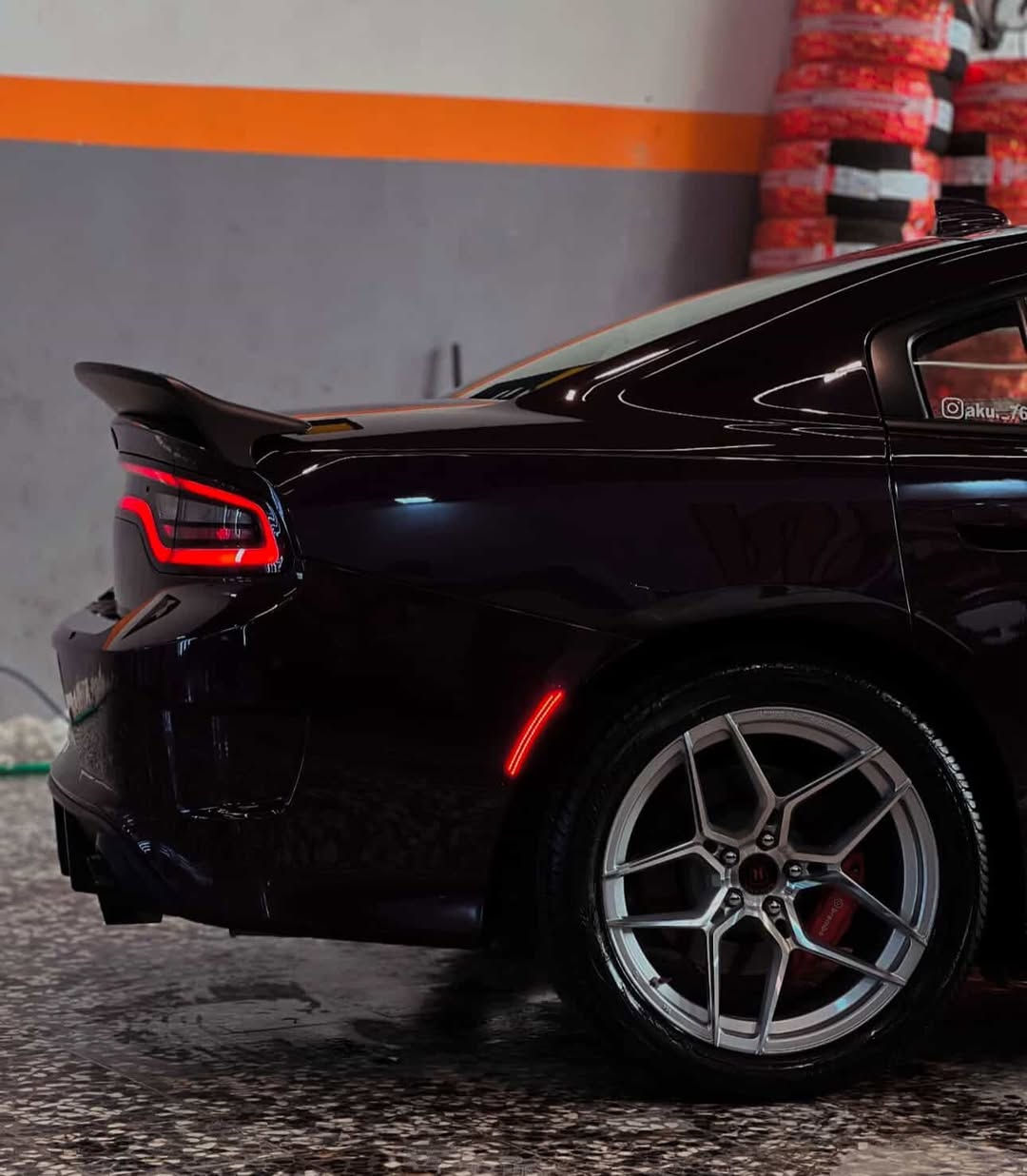 السلام عليكم
تشارجر 2022 كلين لون مميز
السيارة داخلة سرقة مراية وسطية ونڤكيشن 
بيها بارد كلش صغير من امريكا فقط
السيارة جديدة وحلوة عليها تفريغ وبرمجة 
ماشية 25 الف كيلو قابل للزيادة
السعر 29500 بيها مجال بسيط
***********
متواجد واتساب
