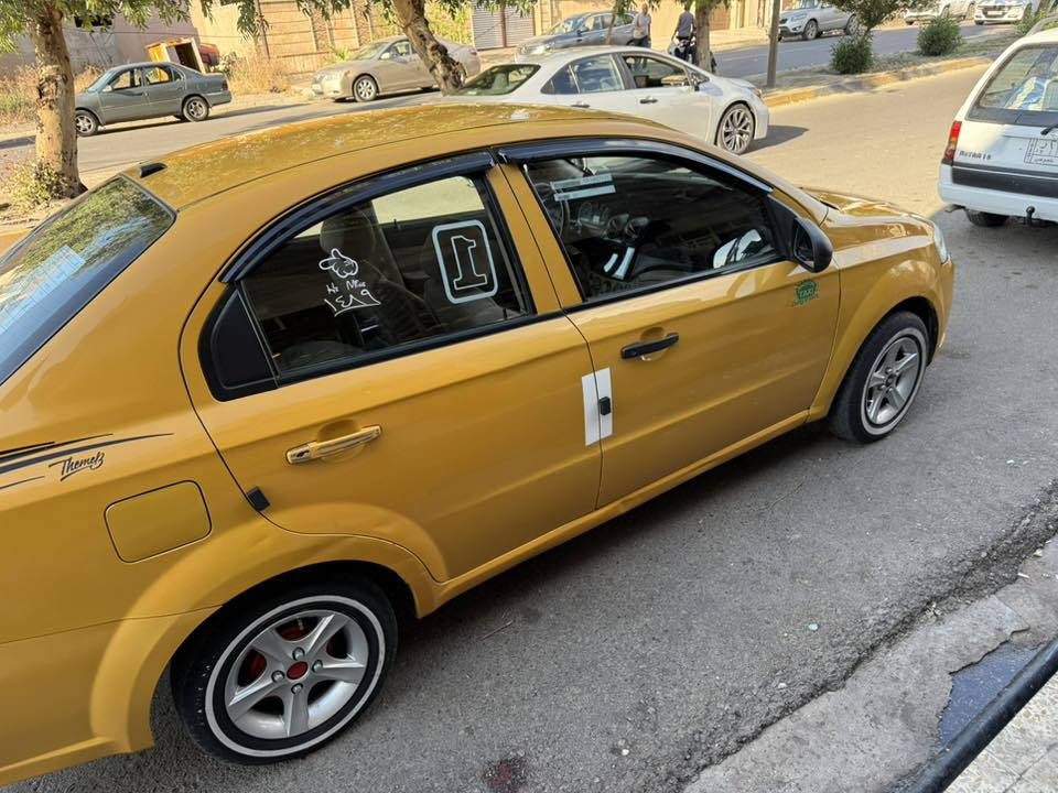 للبيع افيو ٢٠٠٩ تكسي  رقم ديالى الجديد((الانكليزي)) تتحول بالموصل
السياره اول صبغه الها 
محرك ١٦ دبل شرط
كير اوتو  شرط
تبريد ثلج
طخم امام + خلفي شرط
ظخم تايرات 80%
ضررها جاملغ خلفي ودوسه بدون داخل وبدون شواصي شرط
السياره جاهزة من كلشي  كبل عالشارع ومال رزق 
الشراي 
السعر 58 ورقه وبي مجال بسيط

***********
***********
