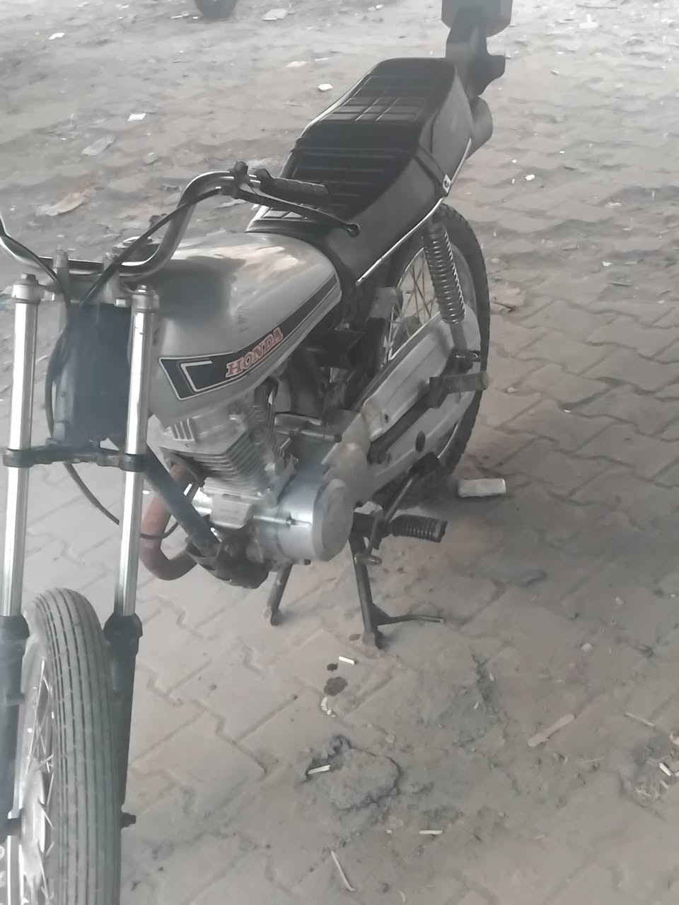 ٣٥٠ بيه تبخيره بشتغيله فقط مشي وشلعه تخبل


**إذا كنت صاحب هذا الإعلان وتريد حذفه لأي سبب، رجاءا أرسل رسالة إلى الدعم الفني**