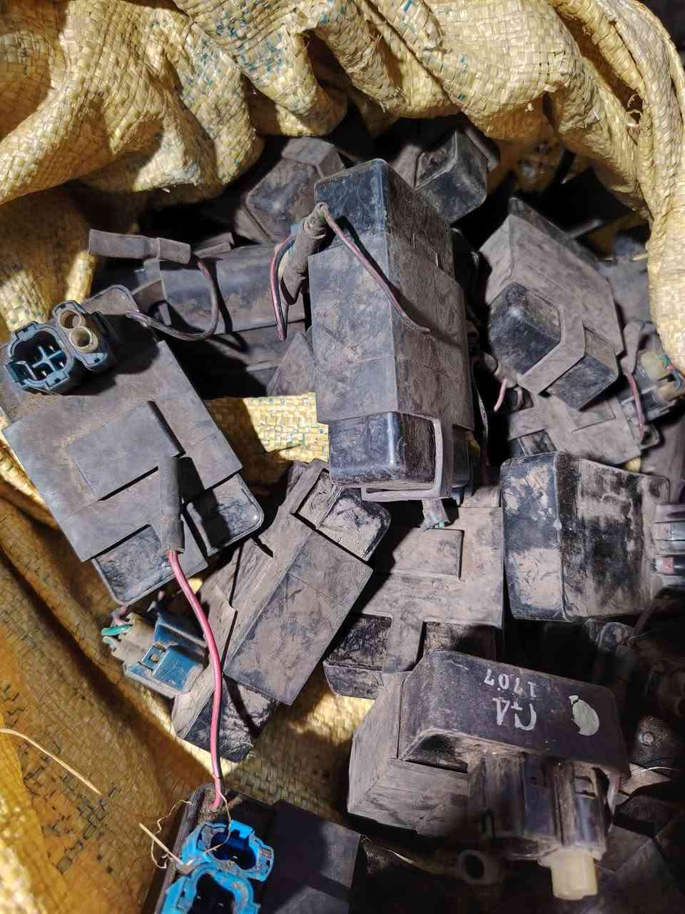 يتوفر غراض كامكو جي فور
تفصيخ حاوية نظيف وبلادي
شتحتاج موجوده تفصيخ حاوية جديد
مكاني النجف ثورة العشرين شارع أبو صخير فرع سلامي للاراكيل محل حسين كامكو يوجد توصيل جميع محافظات العراق


**إذا كنت صاحب هذا الإعلان وتريد حذفه لأي سبب، رجاءا أرسل رسالة إلى الدعم الفني**