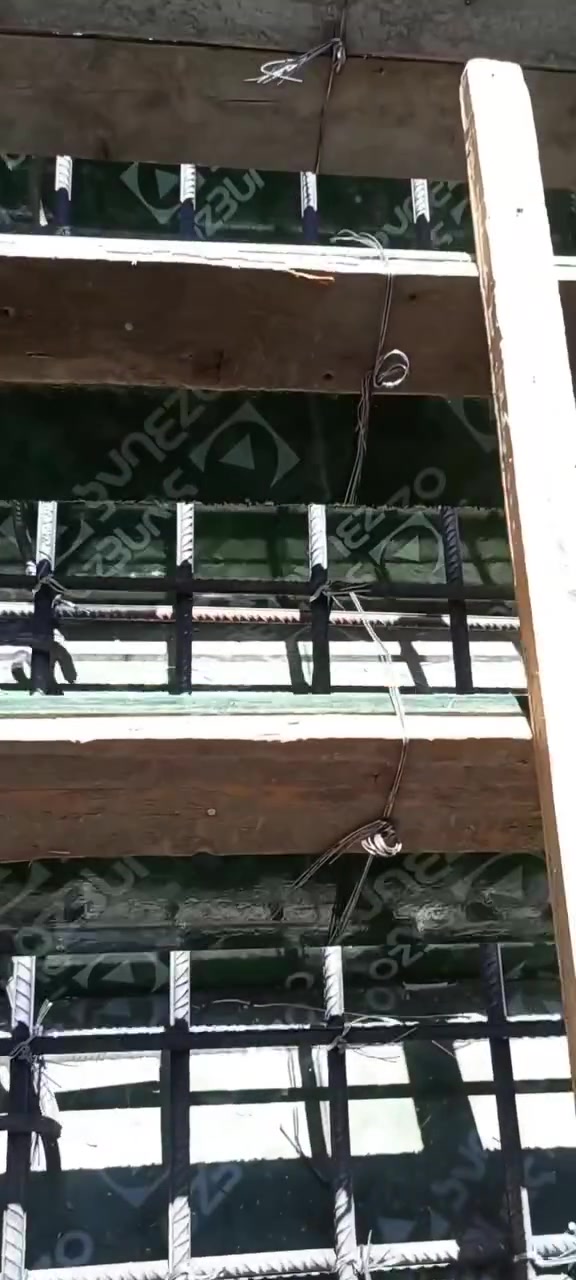 السلام عليكم نجار قالب متفرغ حالين والله يرزق الجميع ***********
