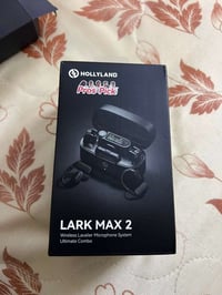 ️ للبيع مايك Hollyland Lark Max 2 Ultimate Combo الجهاز مفتوح من الكار...
