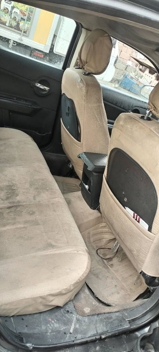 دودج افنجر ٢٠١٠ محرك ٤ سلندر كير ٤ نمر بسمي تحويل مباشر السعر ٥٣ وبيها مجال ***********
