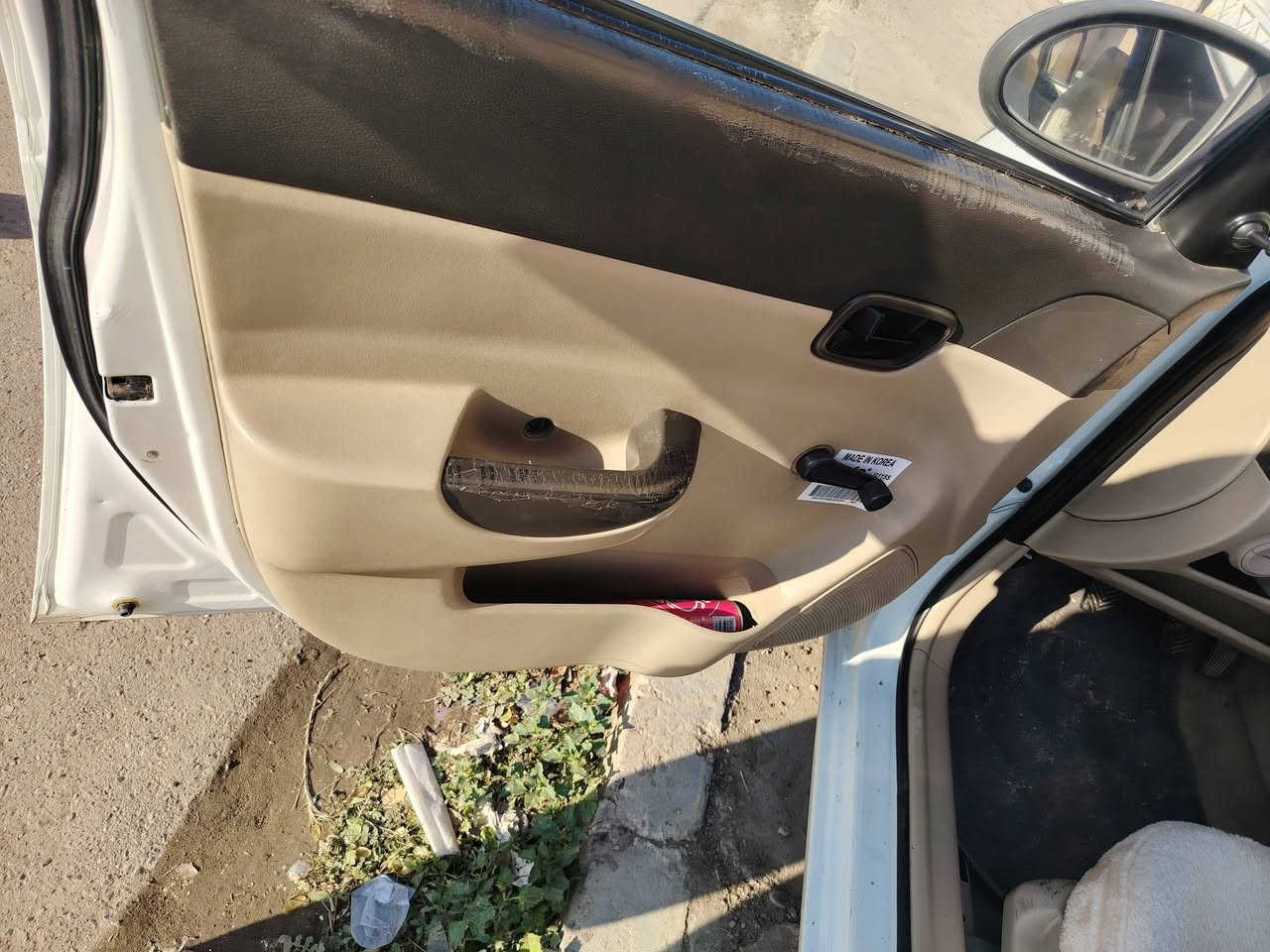 السلام عليكم اكسنت للبيع كير عادي موديل ٩ محرك ١٦ شرط التحويل ولوكاله  السياره بيهه قطعه وحده فقط والباقي كفاله عامه صدر محرك كهرباء كلهه شرط السعر 75قفل قفل هاتف***********
